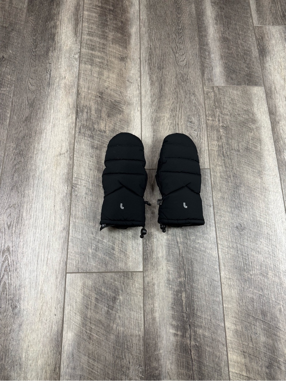 Lole Black Gloves